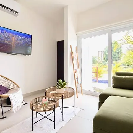 Bright & Airy New Condo, 5 Min Walk To Jaco Beach! Exterior photo