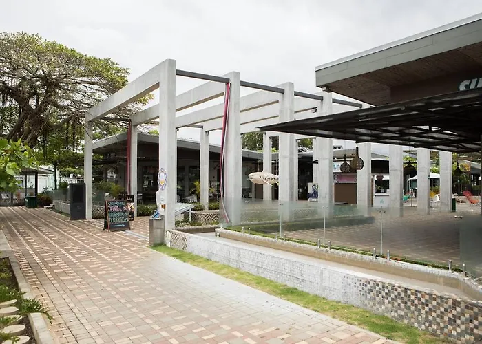 Bright & Airy New Condo, 5 Min Walk To Jaco Beach!