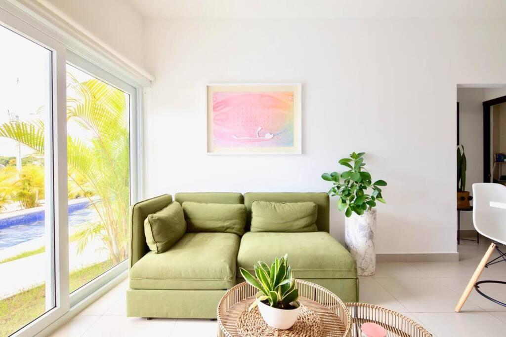 Bright & Airy New Condo, 5 Min Walk To Beach! Apartment Jaco